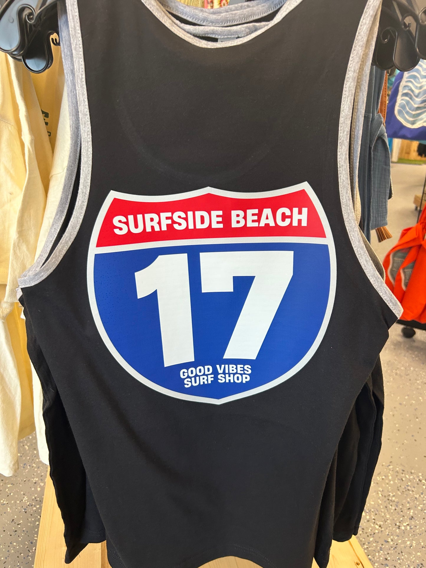 Hwy 17 tank black grey