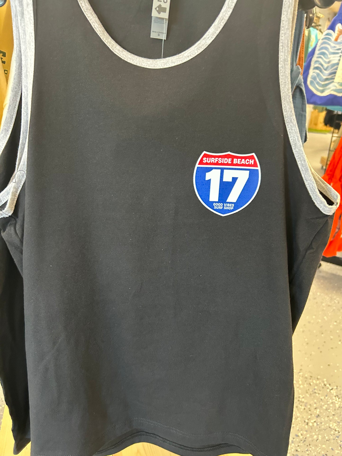 Hwy 17 tank black grey